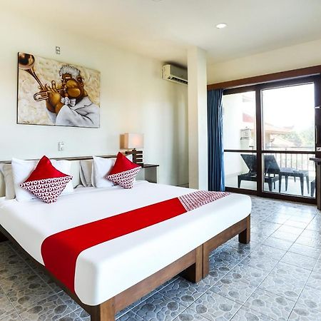 Oyo 90893 Mimpi Bungalows Kuta Lombok Esterno foto