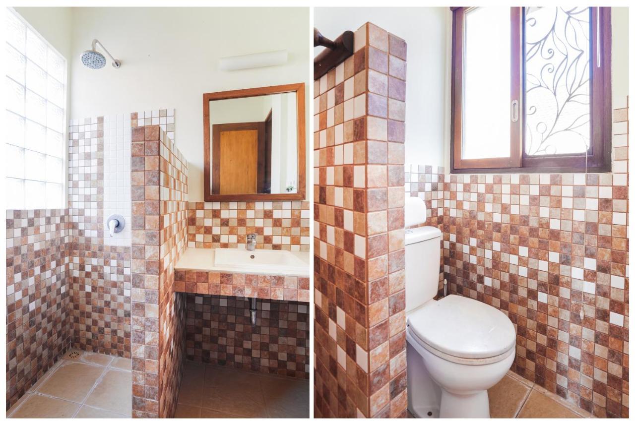 Oyo 90893 Mimpi Bungalows Kuta Lombok Esterno foto