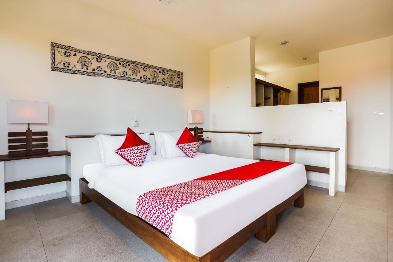 Oyo 90893 Mimpi Bungalows Kuta Lombok Esterno foto