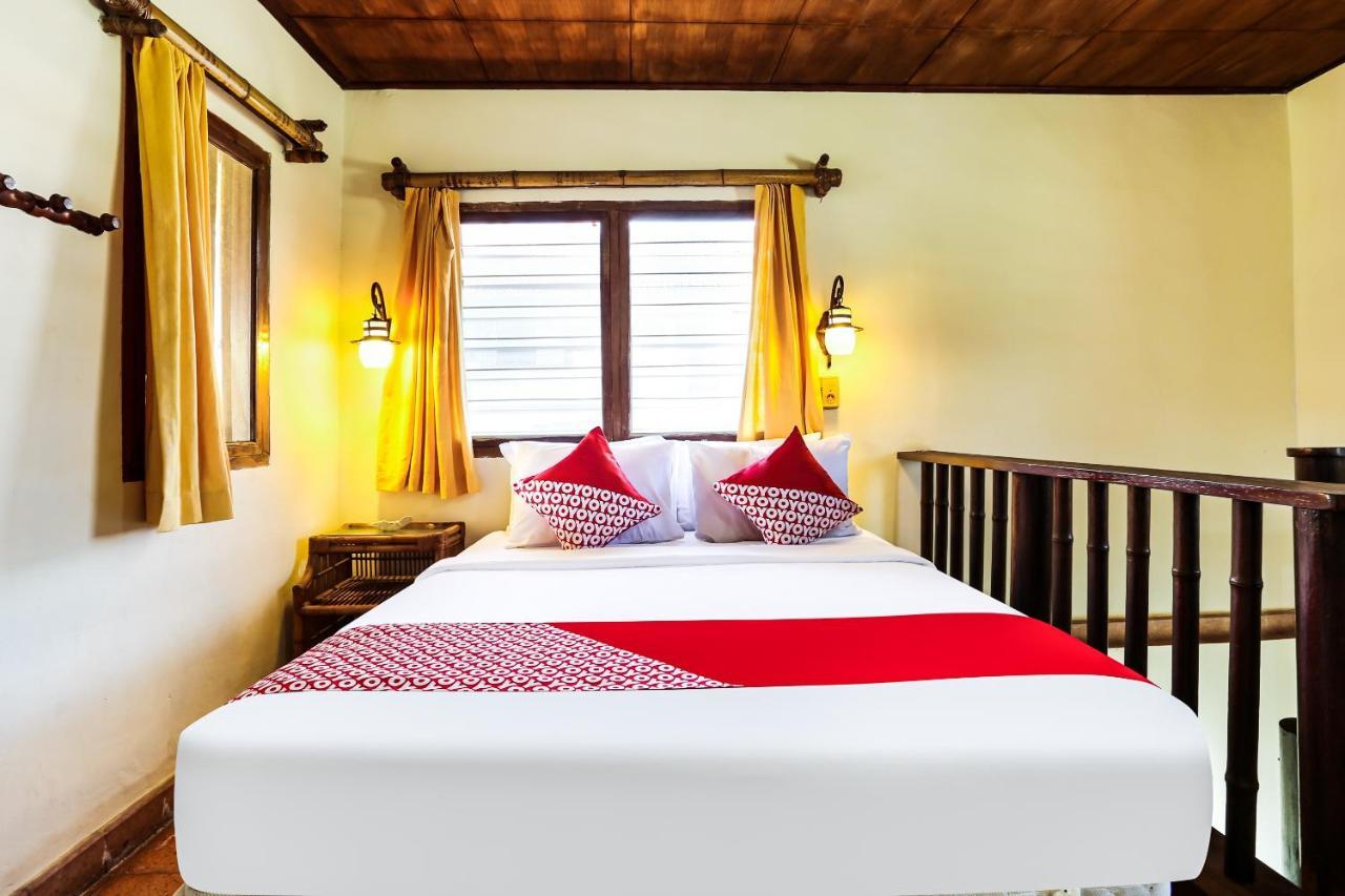 Oyo 90893 Mimpi Bungalows Kuta Lombok Esterno foto